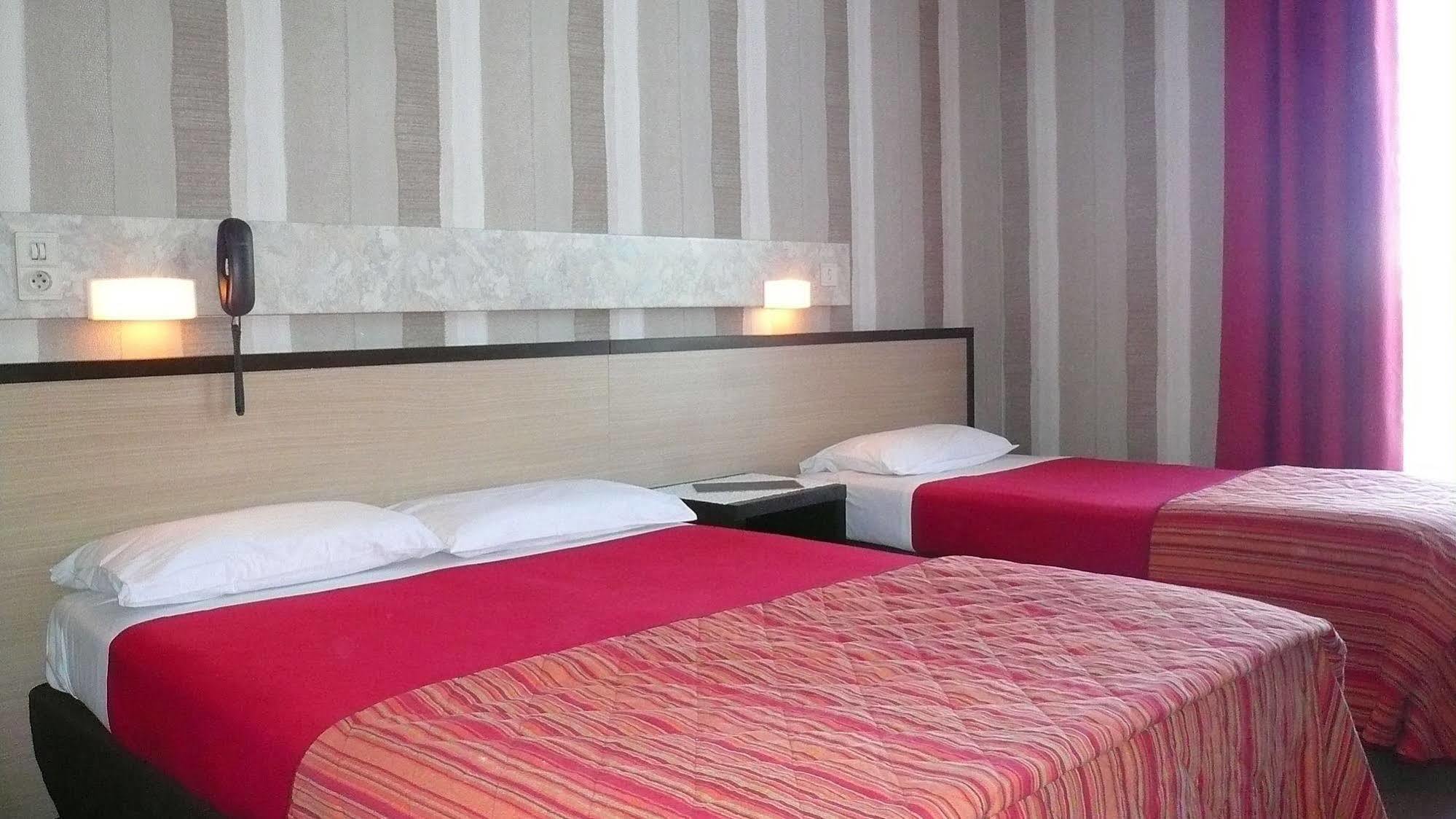 Hotel L'Europeen Tarbes Luaran gambar